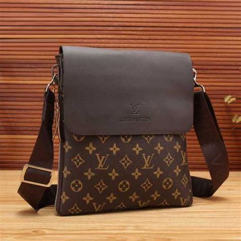 louis vuitton shoulder bag with pouch|louis vuitton unisex crossbody bag.